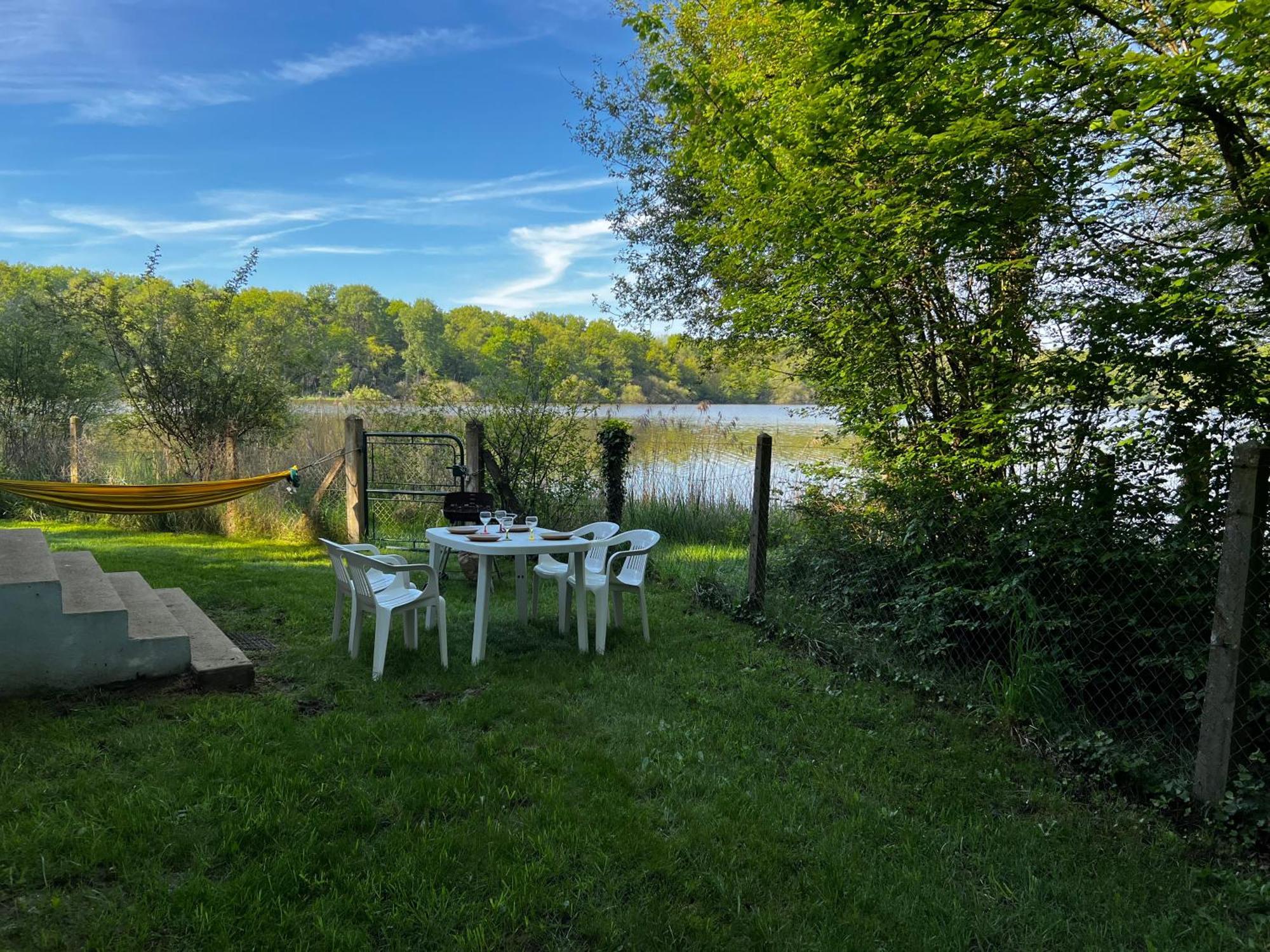 Chalet Au Bord De L'Etang 4 Pers Les Boulmiers Kültér fotó